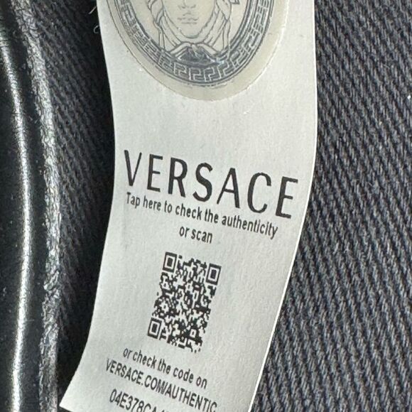 VERSACE Grained Calfskin 90's Logo Belt Bag Black - Picture 10 of 13